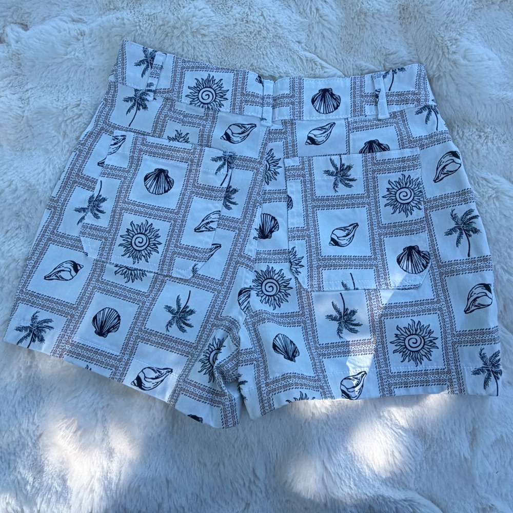 Bagatelle Collection New York Womens Tropical Shell Palm Tree Shorts‎ White  8